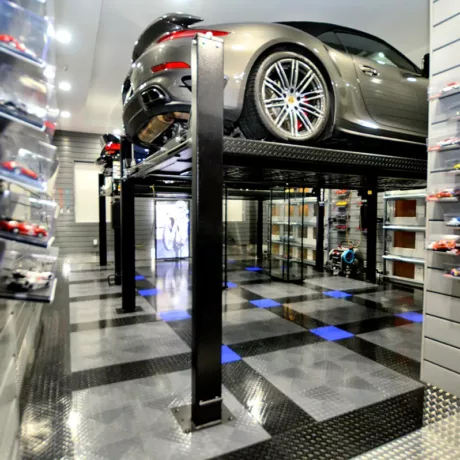 Garage 2 full view