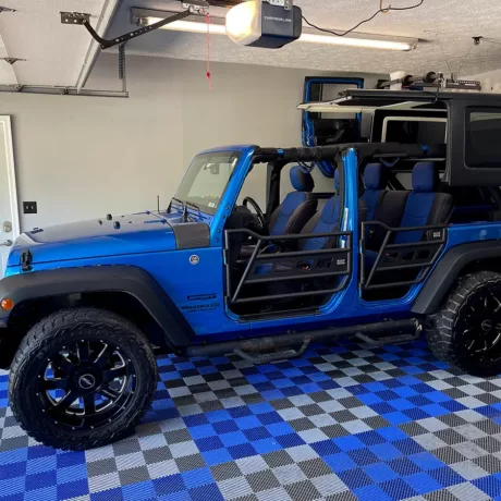 jeep on free flow