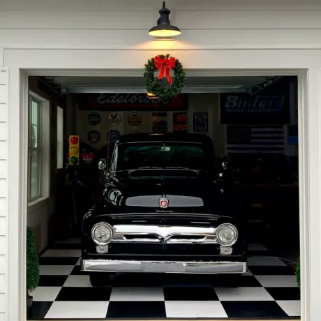 F 100 Christmas