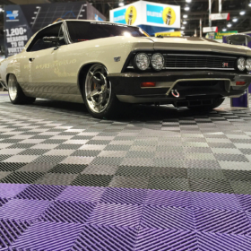 SEMA two-color Free-Flow flooring display