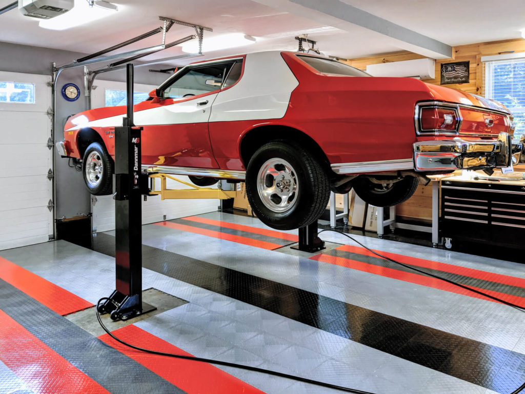 Don Messinger - 1975 Ford Torino on portable car lift
