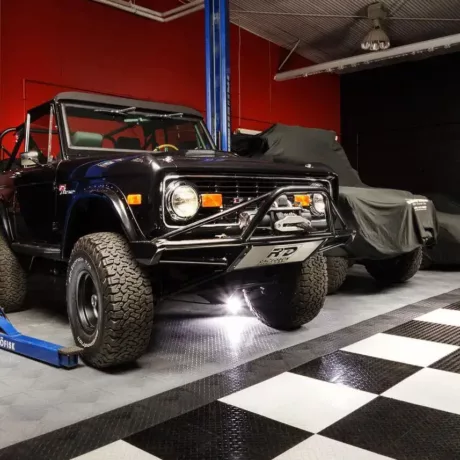 ford bronco on diamond tuffshield 1