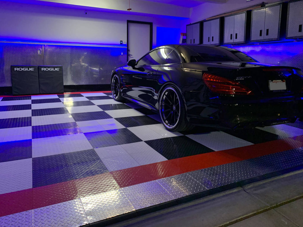 Robert Stewart&#039;s Garage with Blue Lights