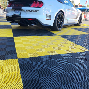 Roush Drift Mustang Free-Flow outdoor presentation