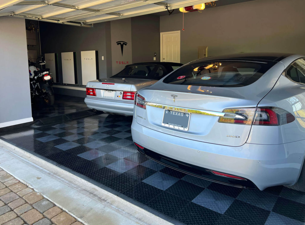Michelle Anselment&#039;s Tuffshield Tesla Garage