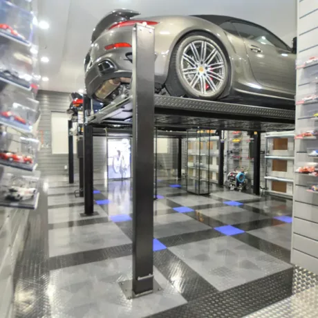 Garage 2 full view