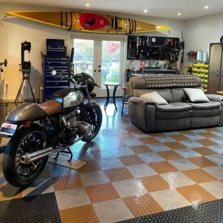 Motor Cycle on RD flooring