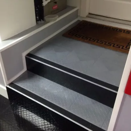 TS blk wht red 5, modular flooring