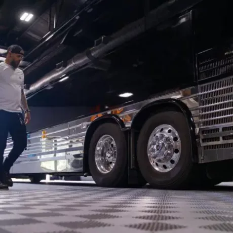brantley gilbert tour bus 7 1024x576 1