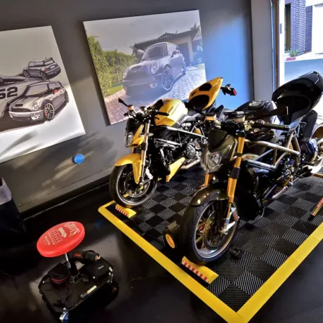 motorcycle pad