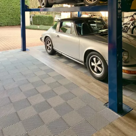 smoked oak ffxlc lift porsches