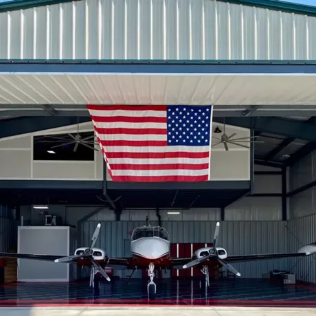 tsrd airplane hangar us flag