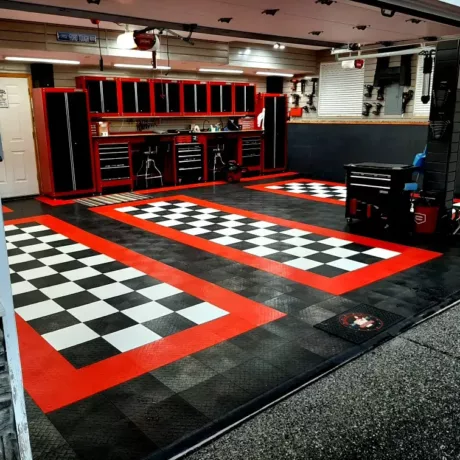 3 car garage checkered