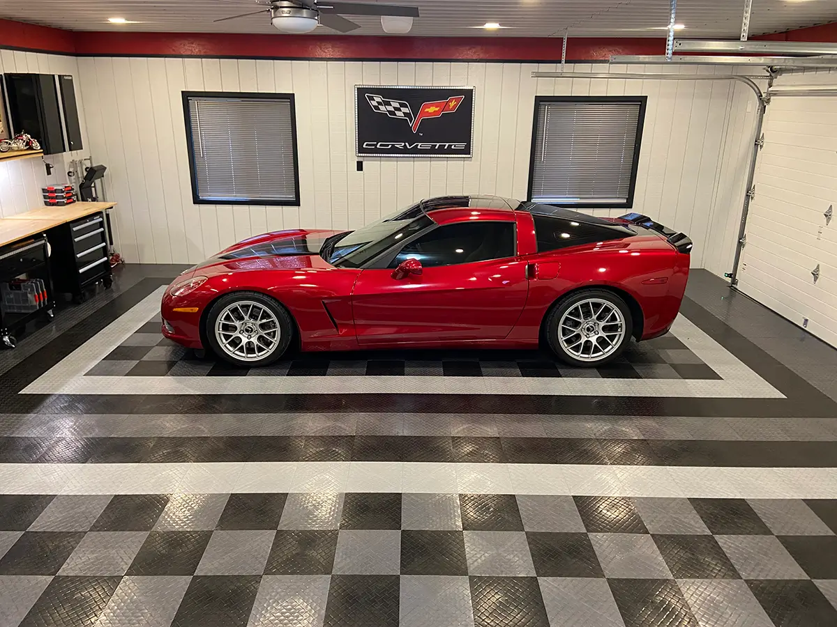 Daniel Garage