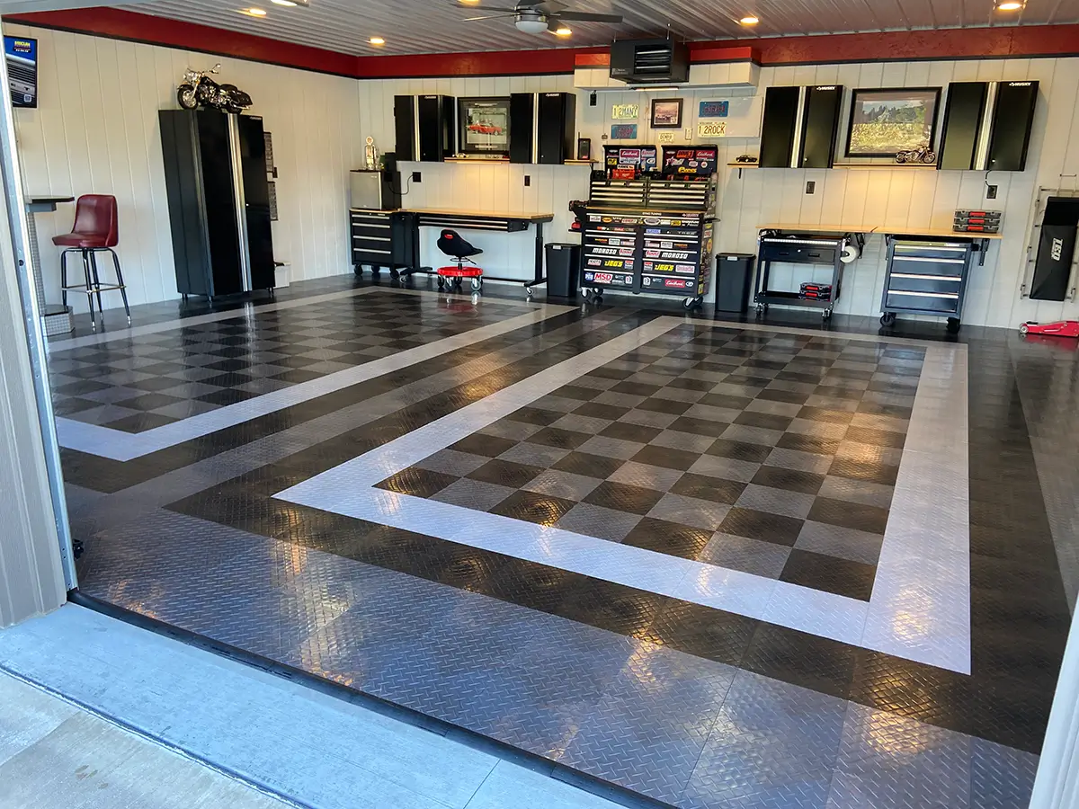 Daniel Garage