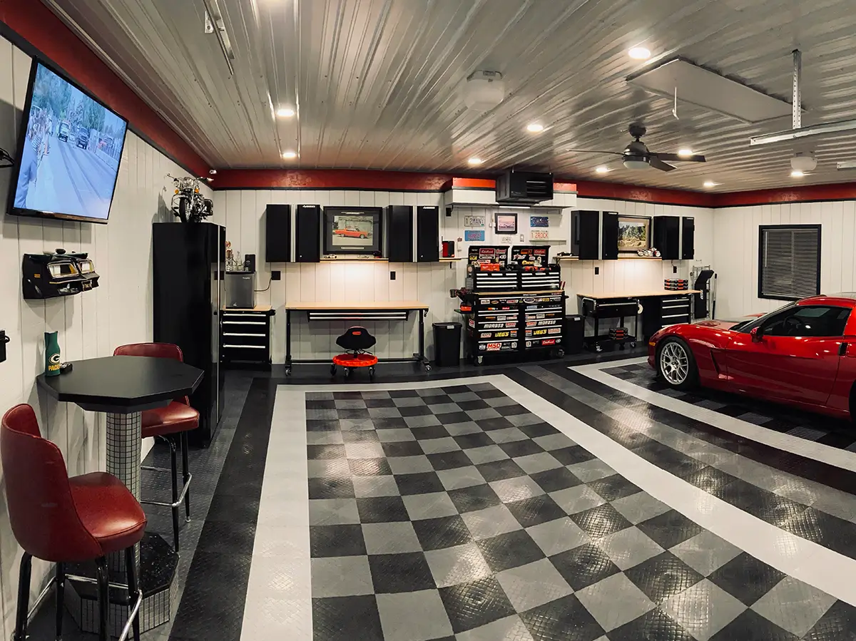 Daniel Garage